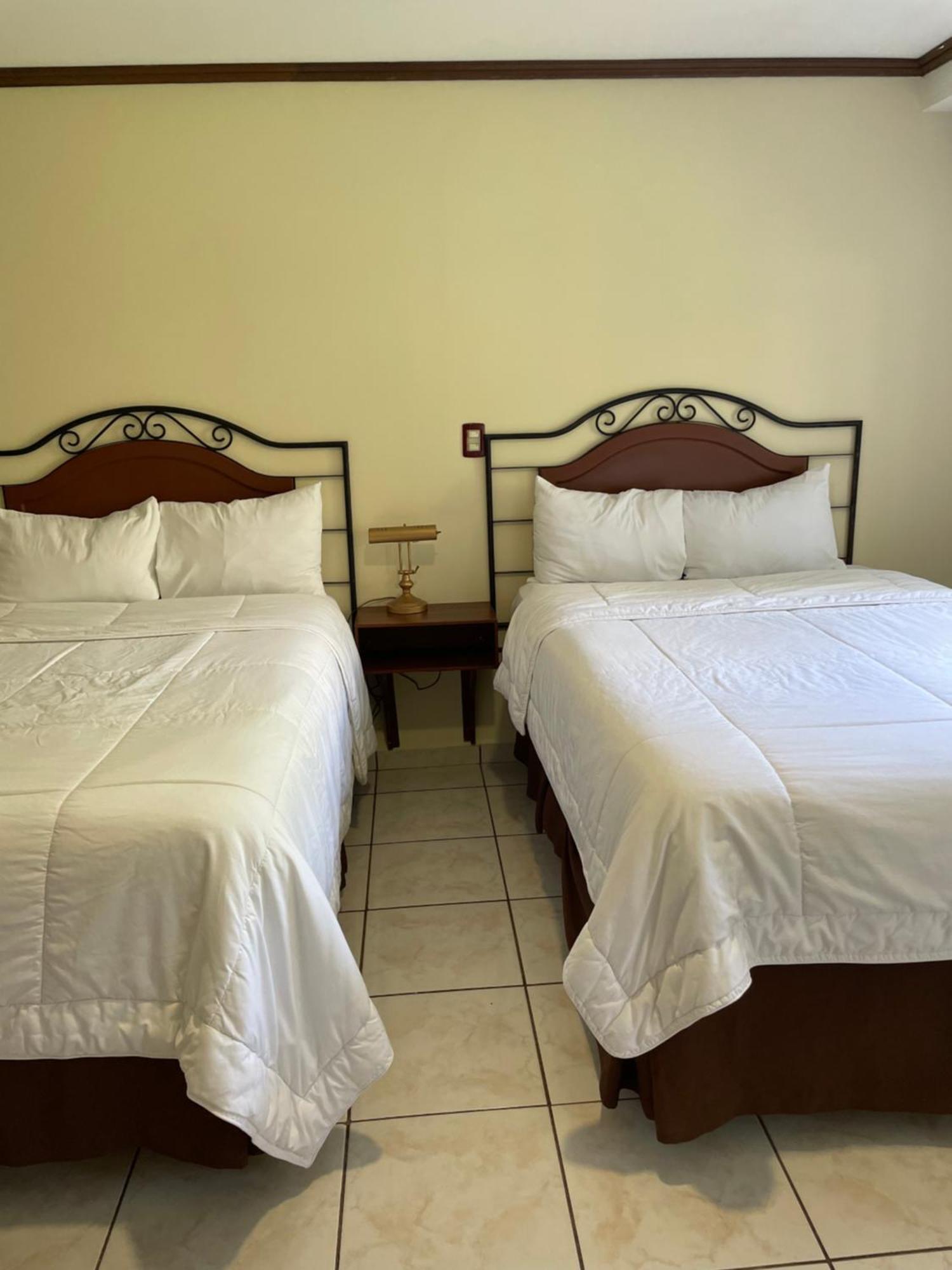 Hotel Gardenia Inn San Salvador Kültér fotó